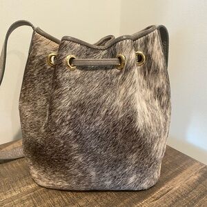 GiGi New York Haircalf Bucket Bucket Bag
Crossbody